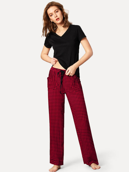 Black & Red Checkered Round Neck Pajama Night Suit For Women